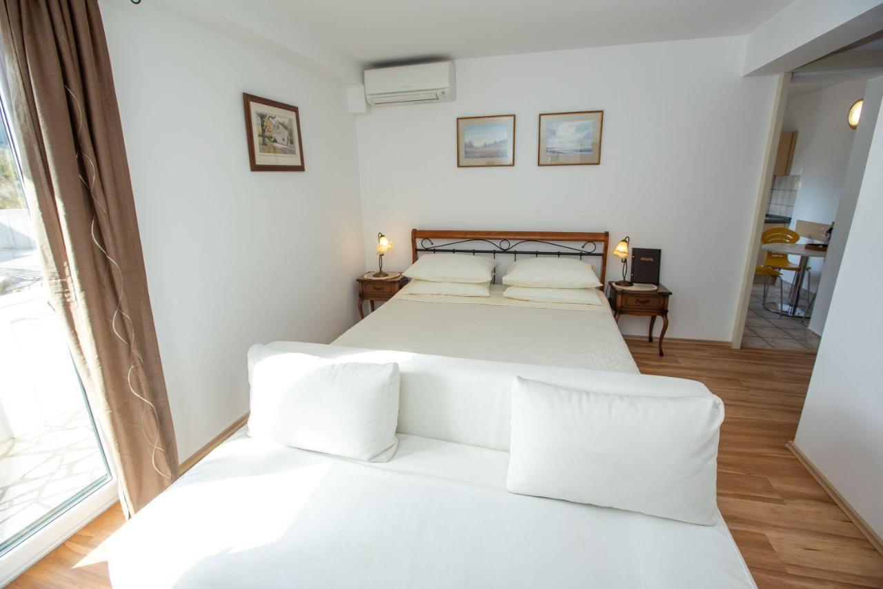 Apartments Mosor Omiš Exterior foto